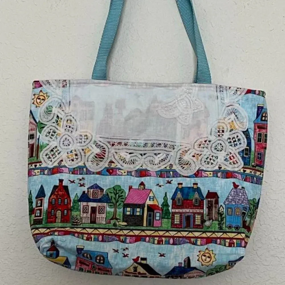 HANDMADE QUILTED BAG FOR GIRLS MADE OF COTTON FABRIC